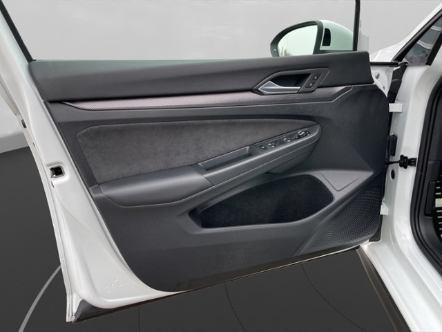 Volkswagen Golf 2.0 TSI DSG Golf VIII