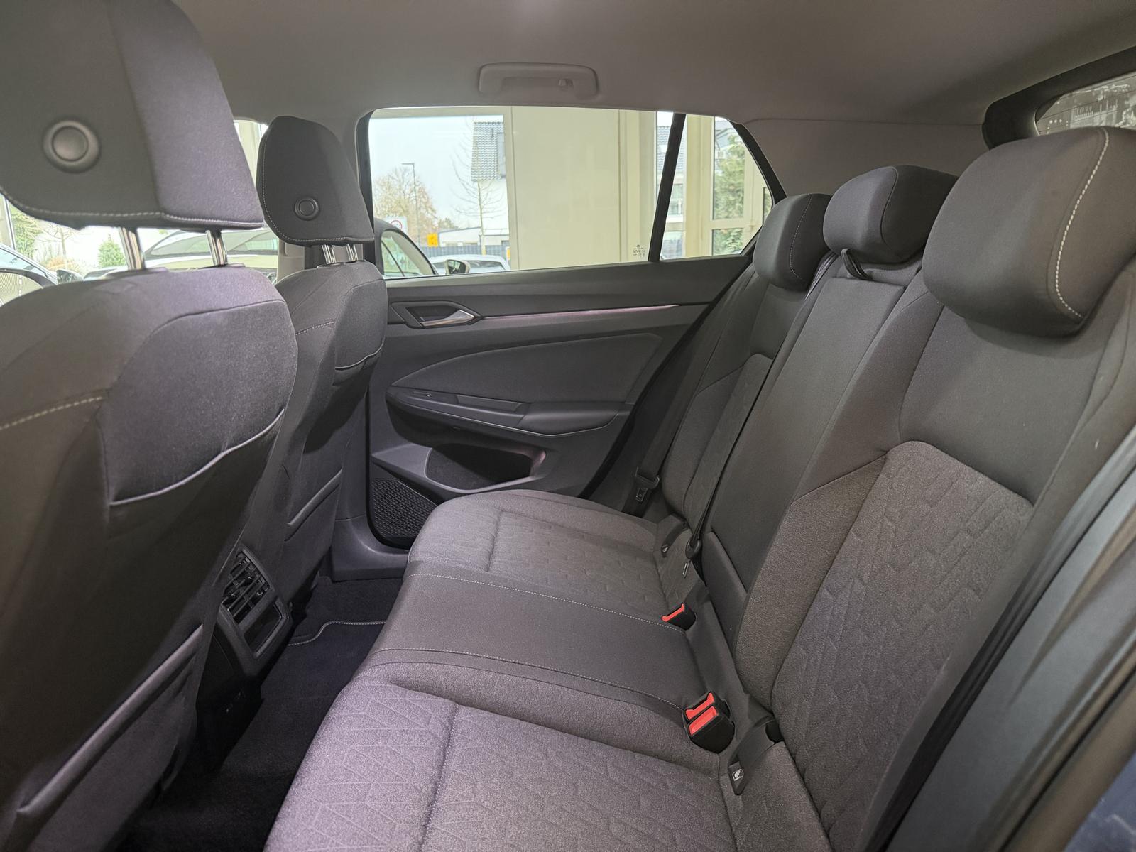 Volkswagen Golf 1.5 eTSI DSG Life