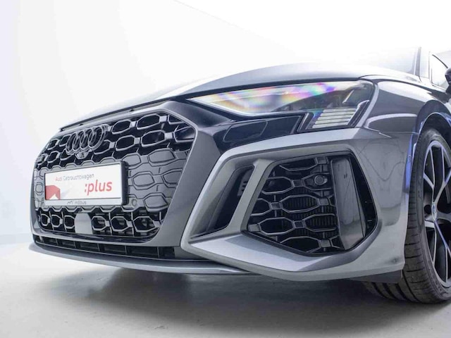 Audi RS3 Quattro S-Tronic Sedan