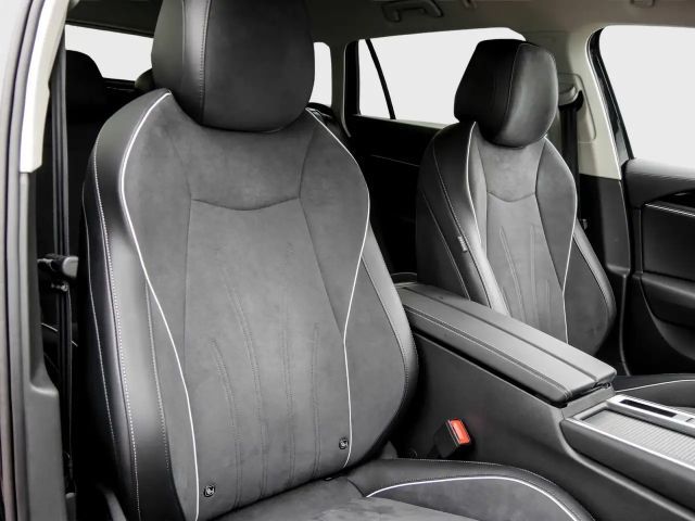 Volkswagen Passat 1.5 eTSI Business DSG Variant