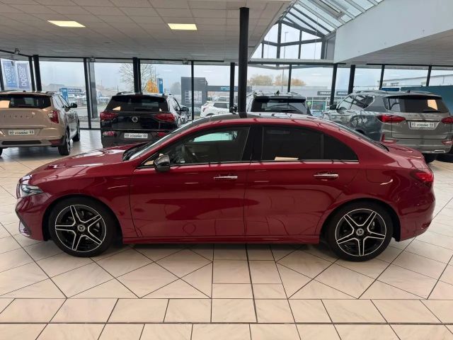 Mercedes-Benz A 180 AMG Line