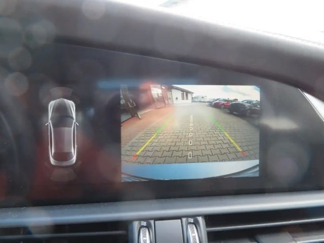 Alfa Romeo Giulia Q4