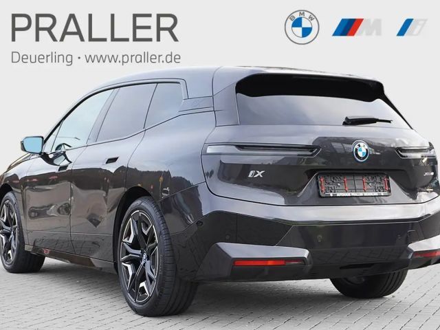 BMW iX xDrive40