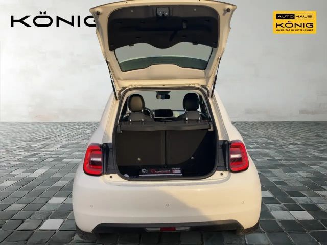 Fiat 500e Automatik, Carplay