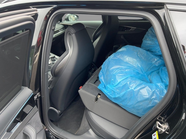 Audi RS4 Avant Quattro