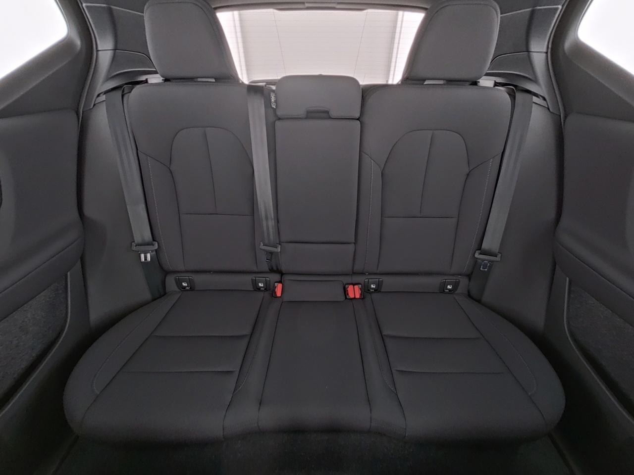 Volvo EX40 Achterwielaandrijving Plus