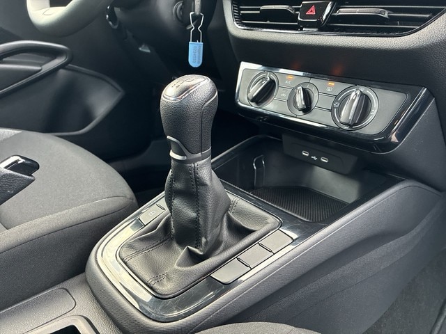 Skoda Fabia Fabia 1.0 Essence Klima+LED+PDC+Lane Assist