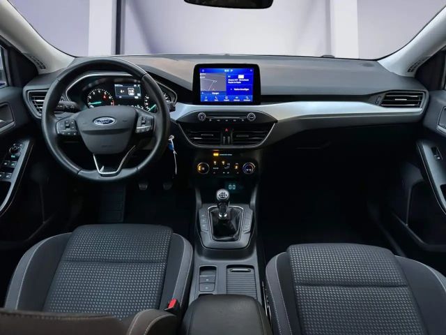 Ford Focus Cool & Connect Wagon