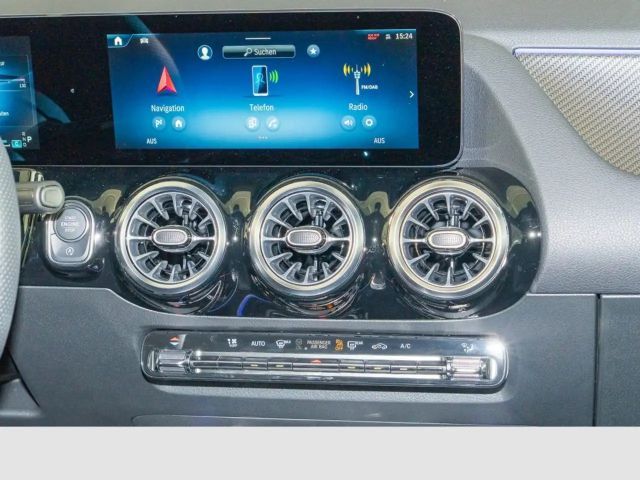 Mercedes-Benz GLA 180 AUT DynLicht Fernlichtass. Kam. KeyLess