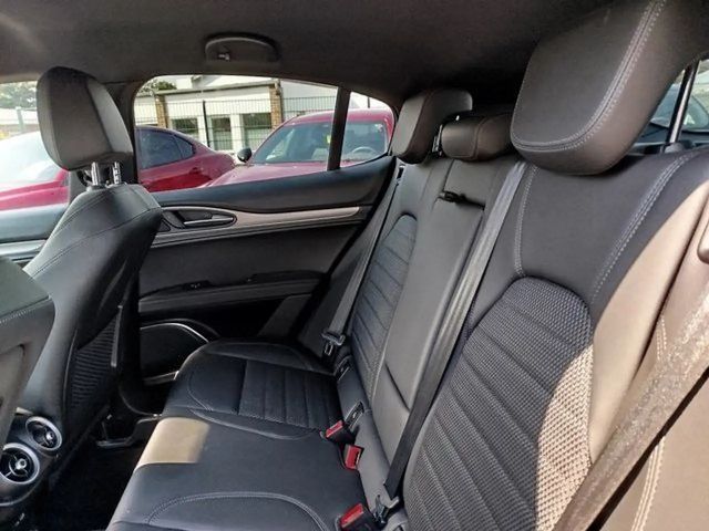 Alfa Romeo Stelvio Q4