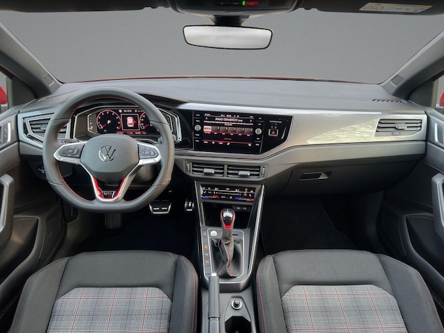 Volkswagen Polo 2.0 TSI DSG GTI