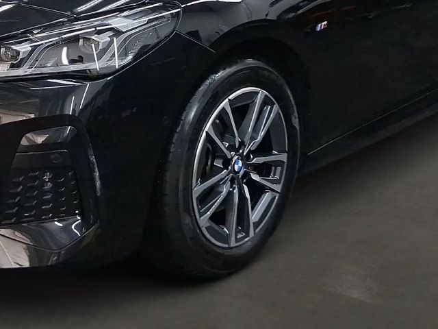 BMW 220 220i Active Tourer M-Sport