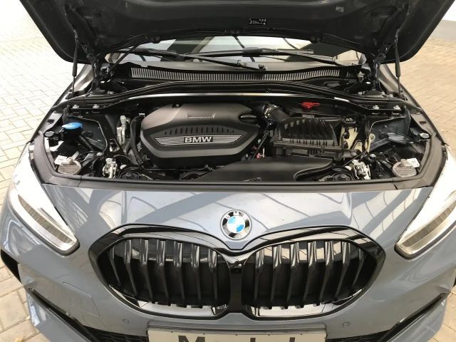 BMW 120 120d M-Sport Sedan xDrive