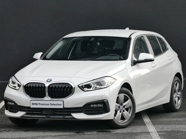 BMW 118 118i Sedan