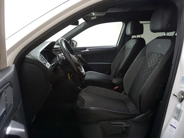 Volkswagen Tiguan 2.0 TDI Allspace DSG R-Line