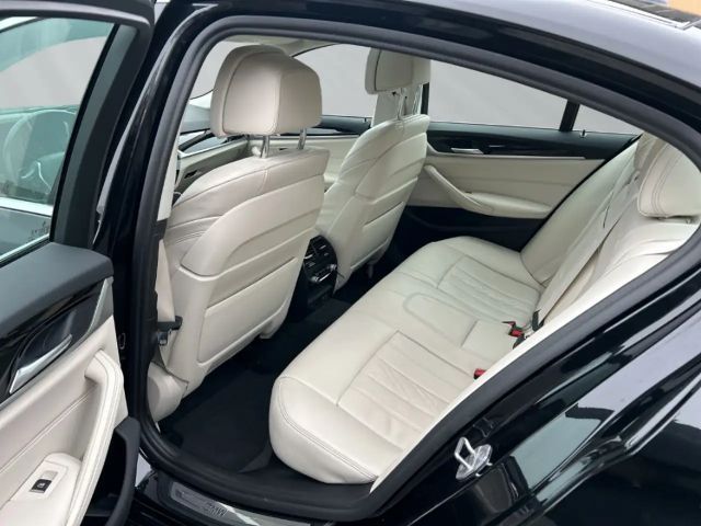 BMW 530 Sedan