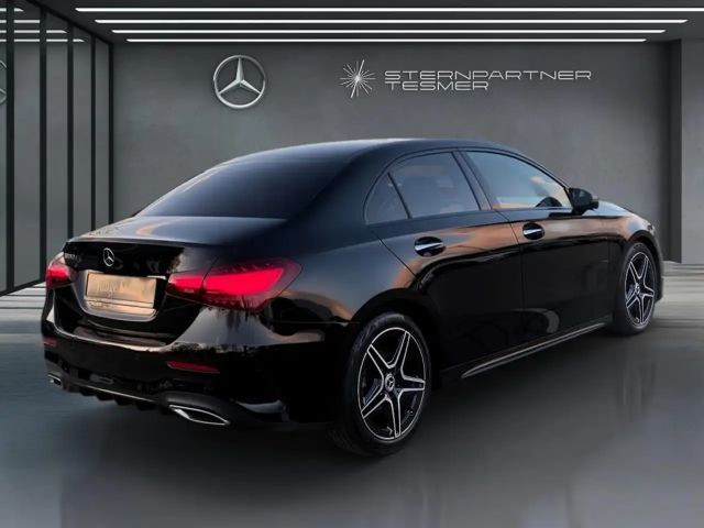 Mercedes-Benz A 180 A 180 d AMG Line