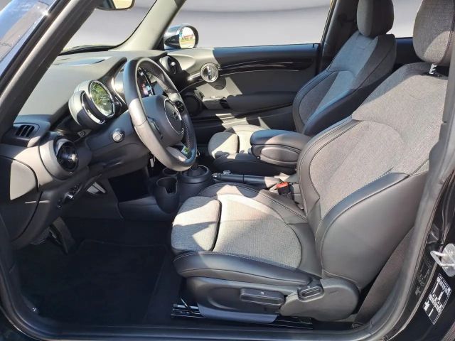 MINI Cooper S MINI Cooper S Classic Trim *LED*PDC*SHZ*LHZ*