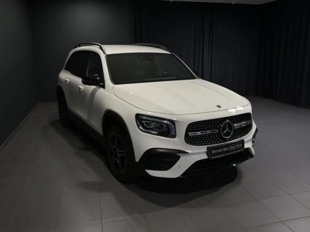 Mercedes-Benz GLB 200 AMG Line