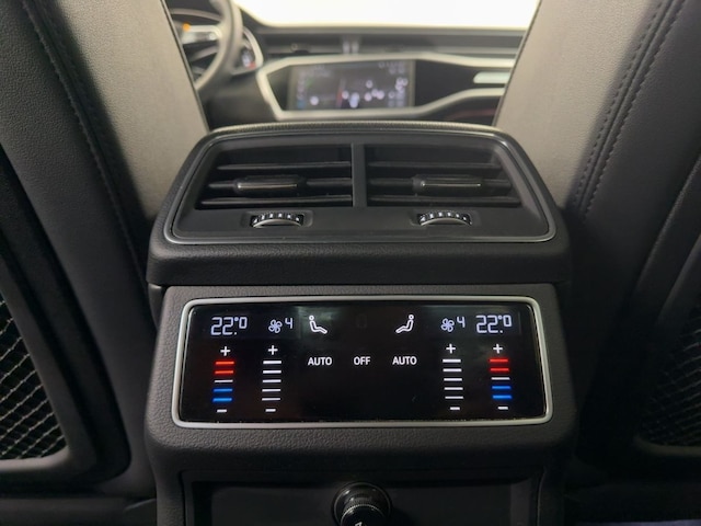 Audi A6 45 TFSI Quattro S-Line S-Tronic Sedan