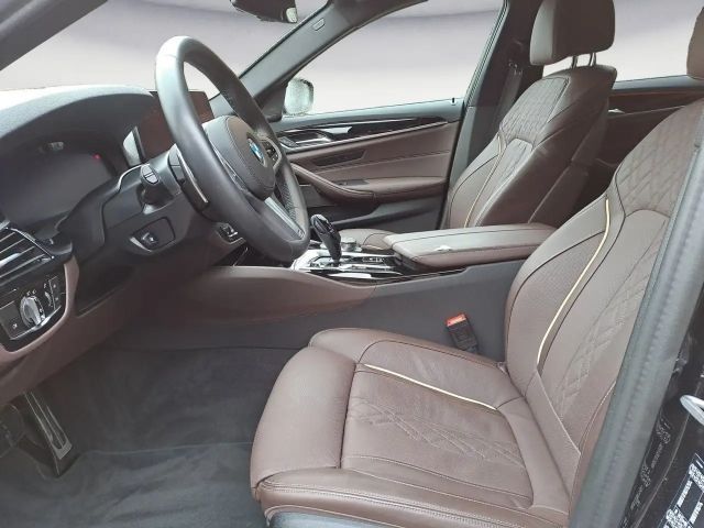 BMW 550 550i Sedan xDrive