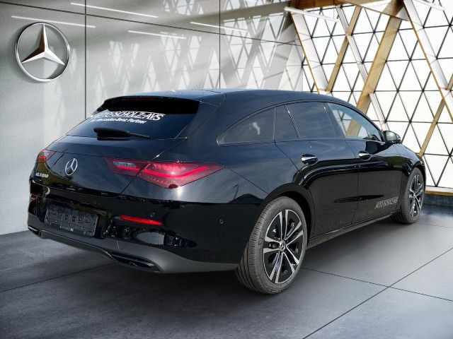 Mercedes-Benz CLA 180 Shooting Brake