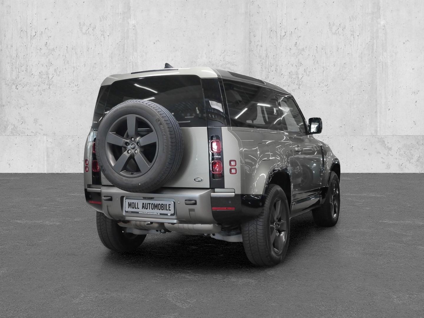 Land Rover Defender 90 D200 Dynamic SE