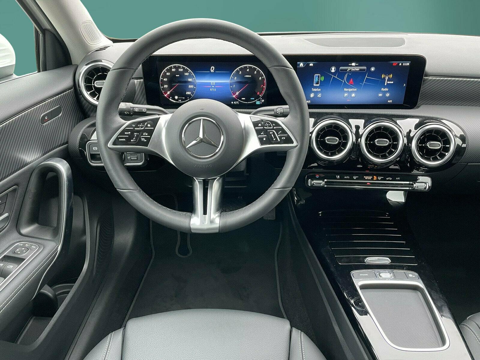 Mercedes-Benz A 200 Progressive