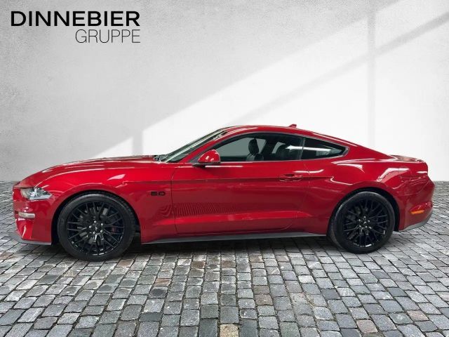Ford Mustang Fastback GT 5.0 V8