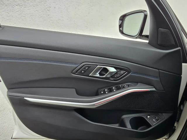 BMW 330 330e M-Sport Touring