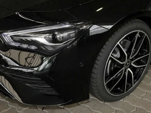 Mercedes-Benz CLA 200 AMG Line