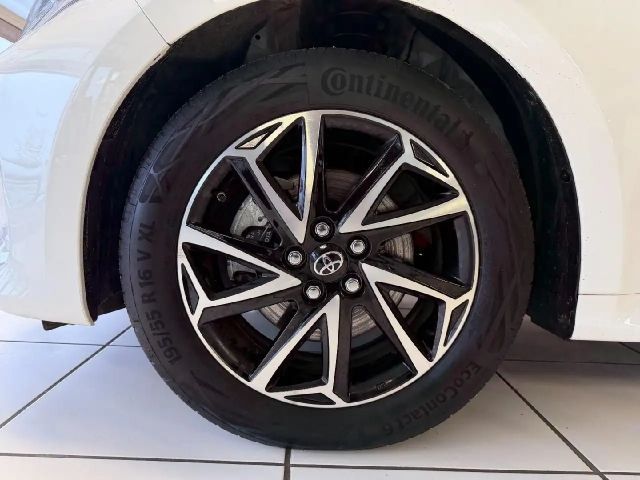 Toyota Yaris Hybride Team D