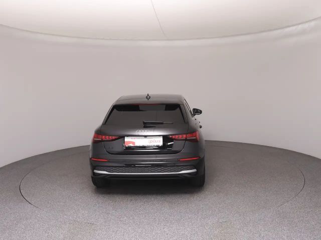 Audi A3 30 TFSI Sedan