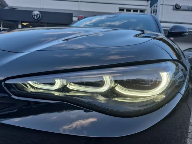 Alfa Romeo Giulia Q4