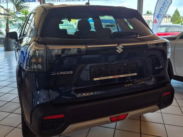 Suzuki S-Cross Hybrid