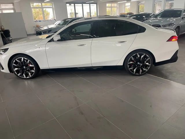 BMW 540 540d M-Sport Sedan xDrive