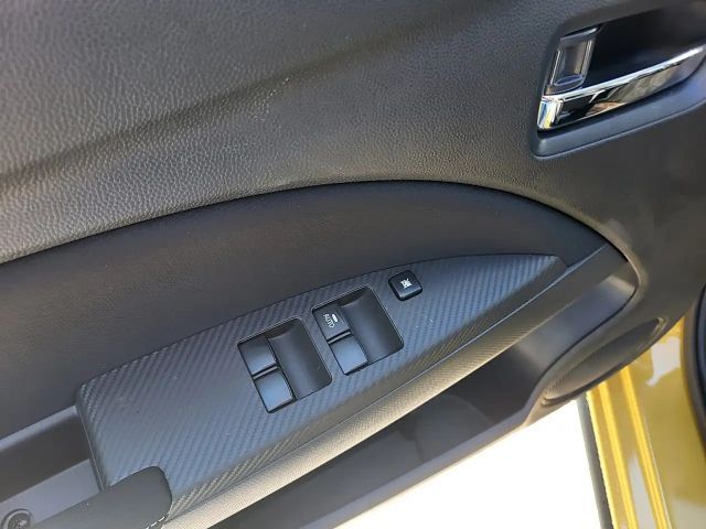 Mitsubishi Space Star Invite MIVEC Star