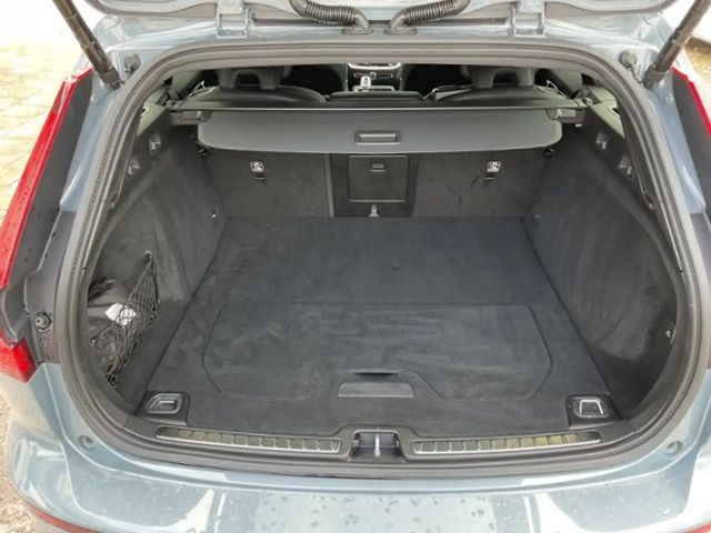 Volvo V60 AWD Dark Plus T8