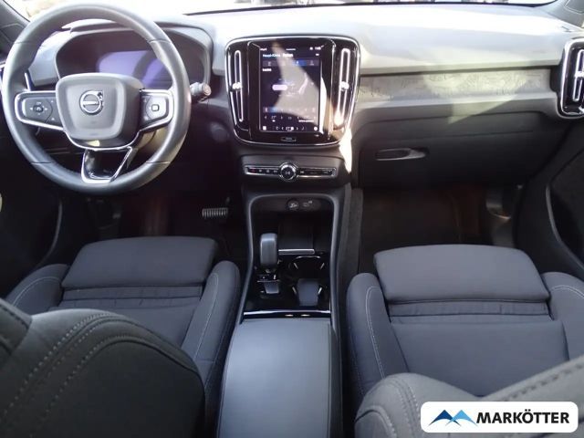 Volvo XC40 Core Recharge