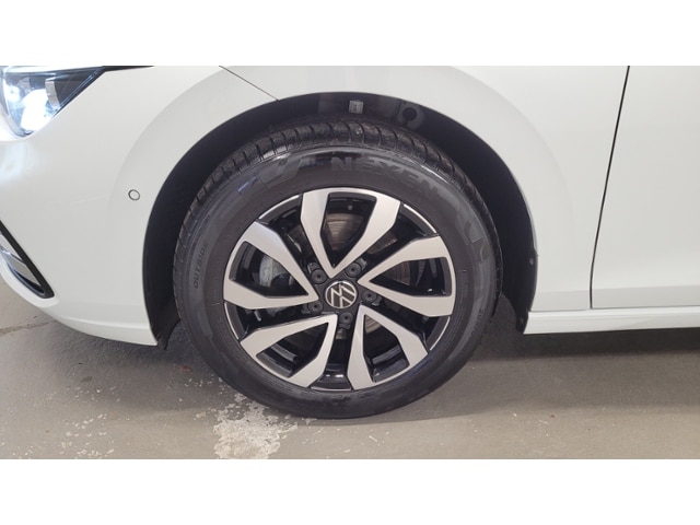Volkswagen Golf 1.5 eTSI DSG Golf VIII