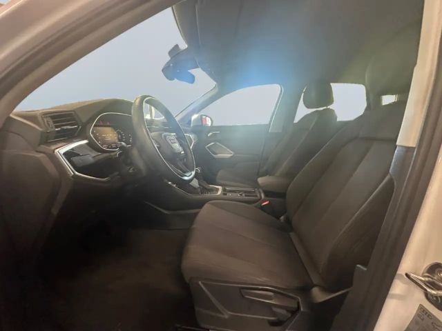 Audi Q3 35 TFSI S-Tronic