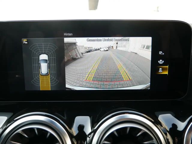 Mercedes-Benz GLA 200 AMG Line