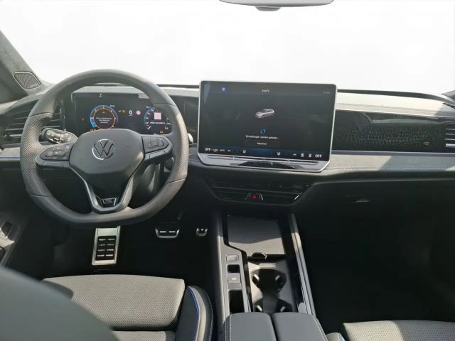 Volkswagen Passat DSG R-Line