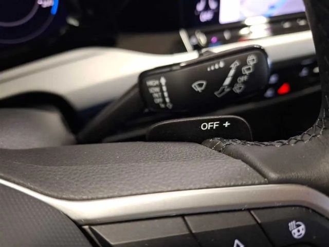 Volkswagen Golf 1.5 eTSI DSG Life