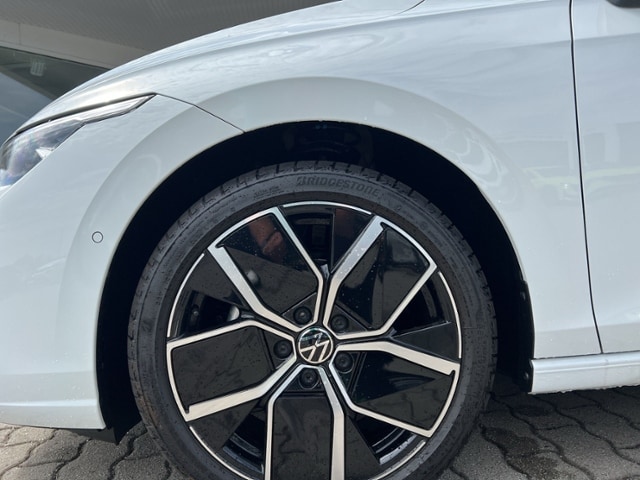 Volkswagen Golf 1.5 TSI Golf VIII Plus Style