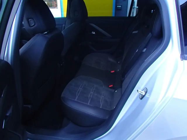 Opel Astra Sports Tourer Ultimate