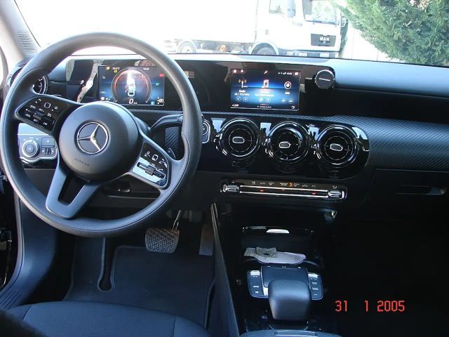Mercedes-Benz A 180 Limousine Aut.