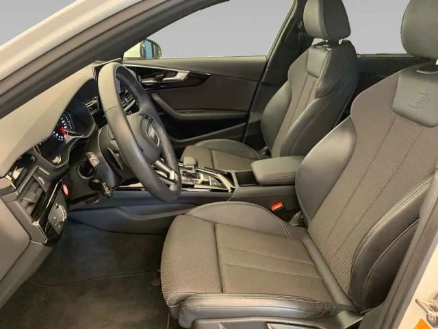 Audi A4 45 TFSI Avant Quattro S-Line