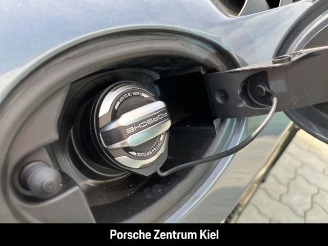 Porsche Cayman 718 RS