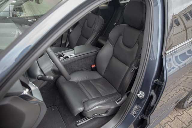 Volvo XC60 AWD Dark Plus T8